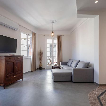 Christiana'S Lovely Apartment In Psyri, Athens Luaran gambar
