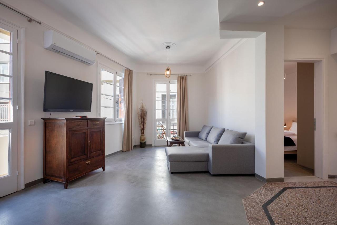 Christiana'S Lovely Apartment In Psyri, Athens Luaran gambar