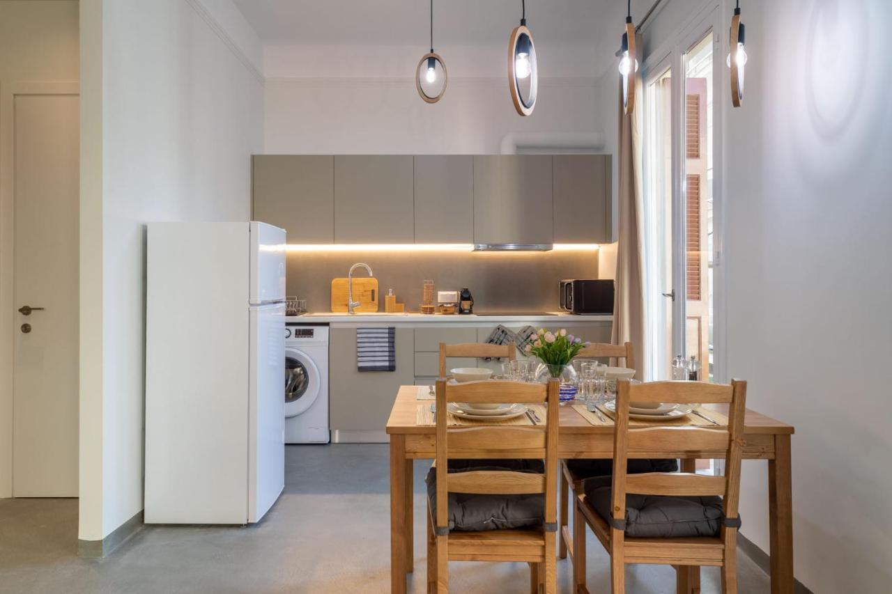Christiana'S Lovely Apartment In Psyri, Athens Luaran gambar